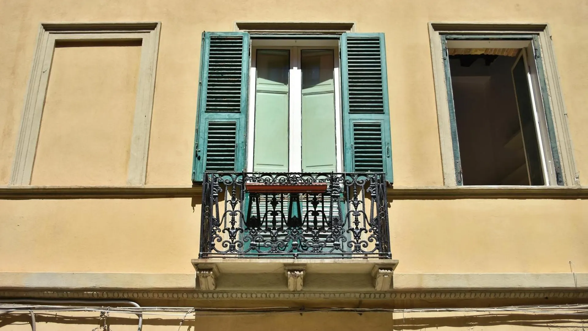 Sinclair , Loft In Center Apartment Cagliari Italy