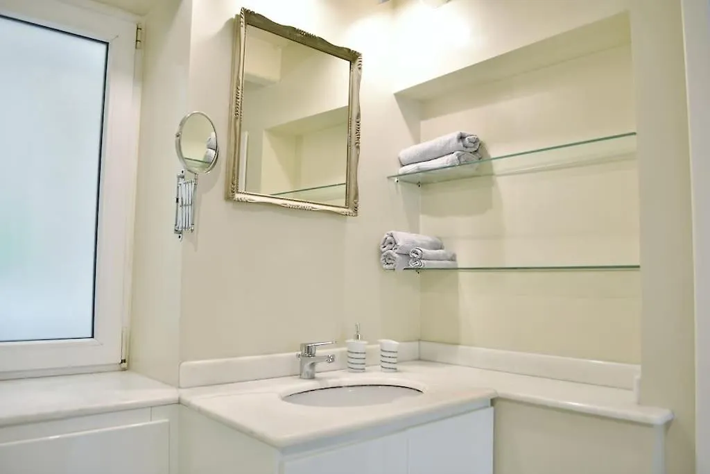 Sinclair , Loft In Center Apartment Cagliari