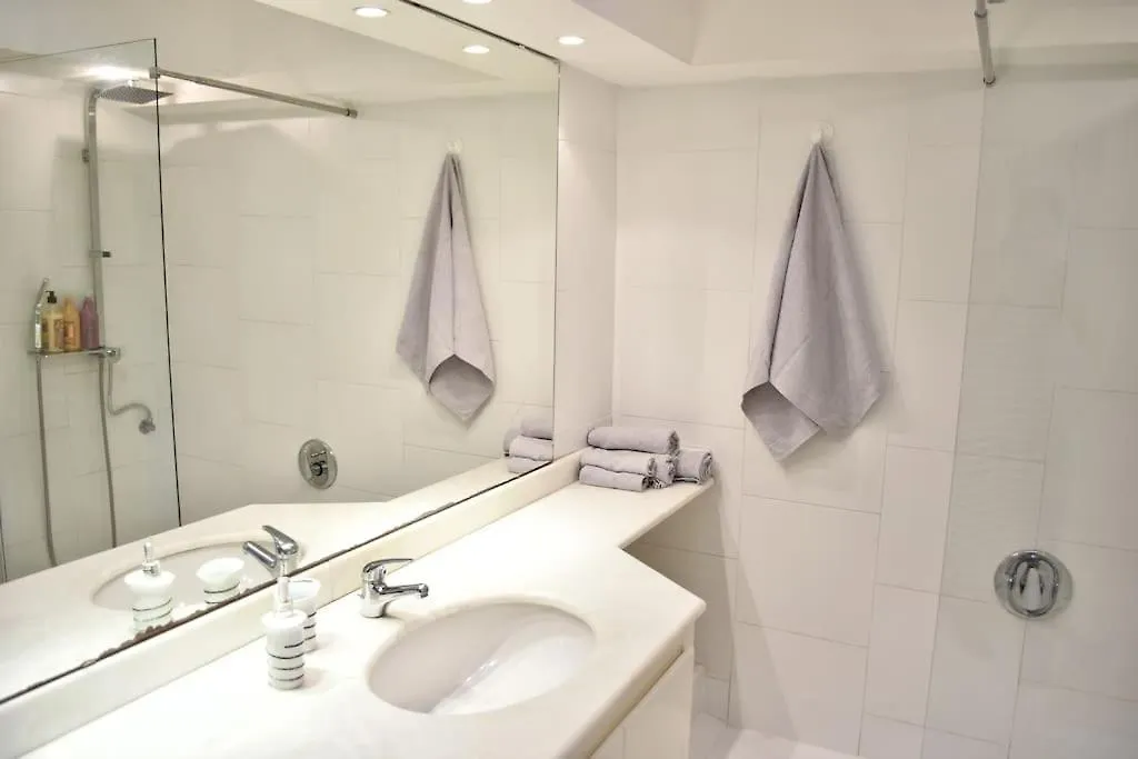 Sinclair , Loft In Center Apartment Cagliari
